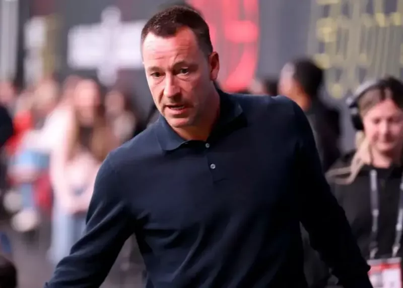 ناراحتی اسطوره چلسی: اینطوری قهرمان نمی‌شویم