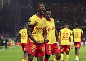 یک تیم فقیر پاری‌سن‌‌ژرمن را جا گذاشت!