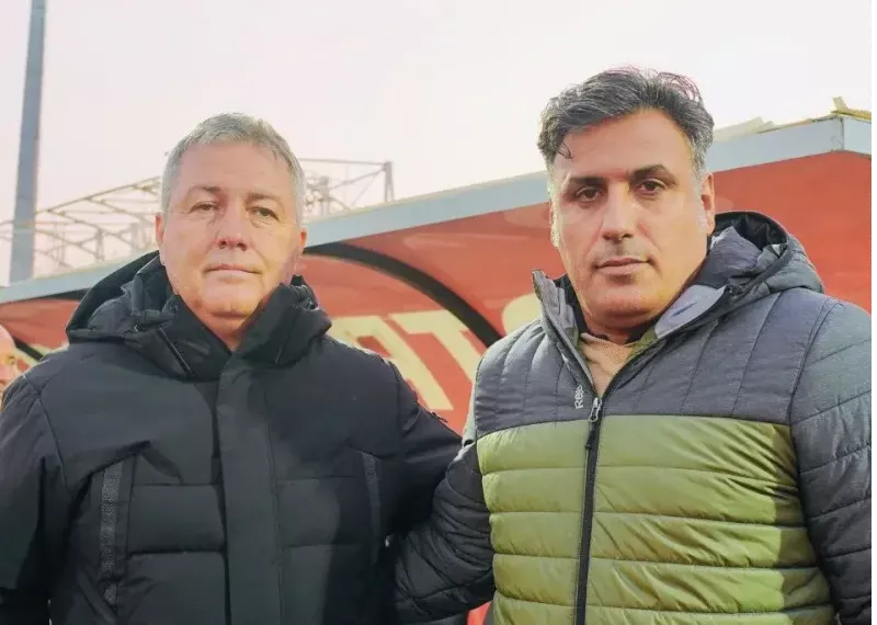 خلیفه و استقلال به هفت باخت متوالی پایان دادند