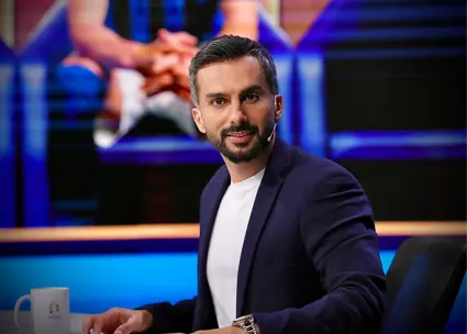 انتقاد میثاقی از بلاگرها در پوست مجری، مربی و بازیکن!