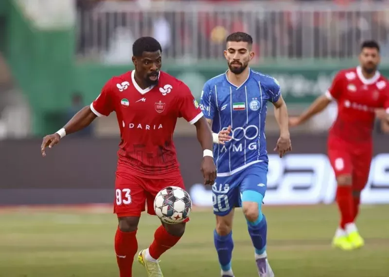 تمرکز حملات استقلال روی جناح راست سرخ‌ها