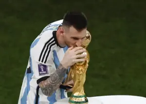 گروه J جام جهانی: خیال راحت آرژانتین و لئو