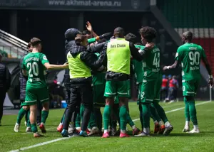 لژیونر 22 ساله باشد، سبزها می‌برند!