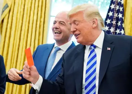 شکایت از اینفانتینو بابت اهدای جایزه قلابی به ترامپ