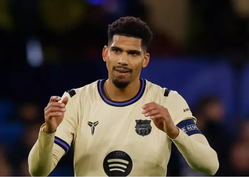 بمب زمستانی بارسلونا در دست یک بازیکن!