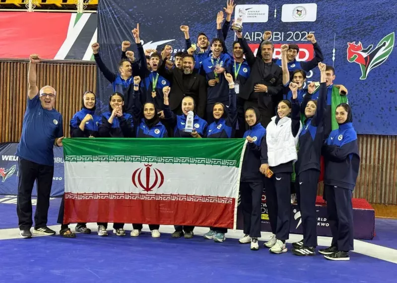 جام قهرمانی جهان روی دست پسران تکواندوی ایران