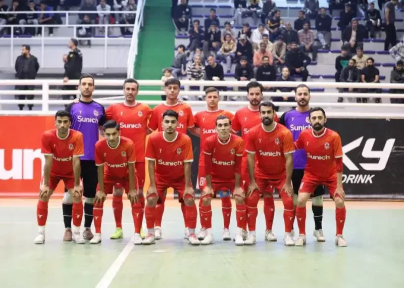 جوانترین مربی لیگ بیسروصدا به مدعیان نزدیک شد