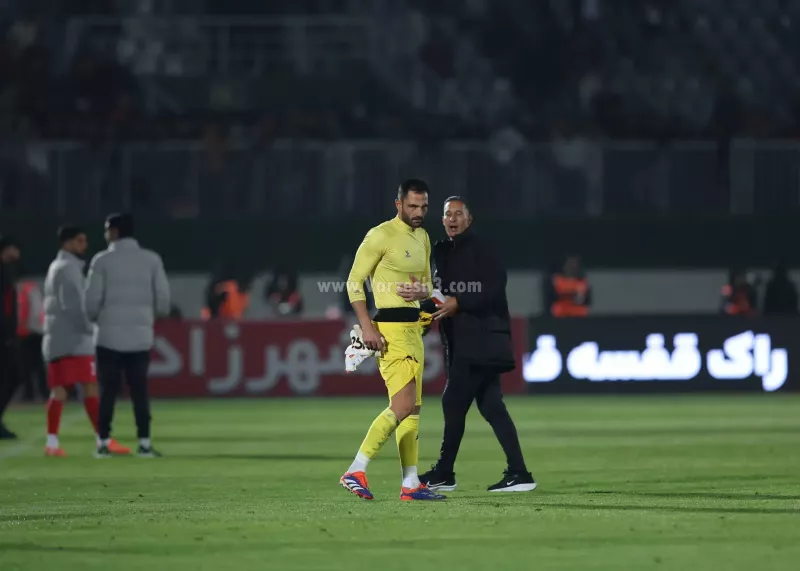 مربی پرسپولیس به این دلیل لباس آدان را گرفت