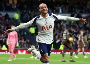 تاتنهام ۲-۰ برنتفورد: غول هلندی بیدار شد!