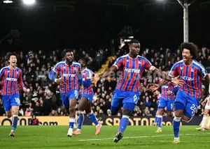 انگلیس به لیگ کنفرانس بی‌احترامی می‌کند!