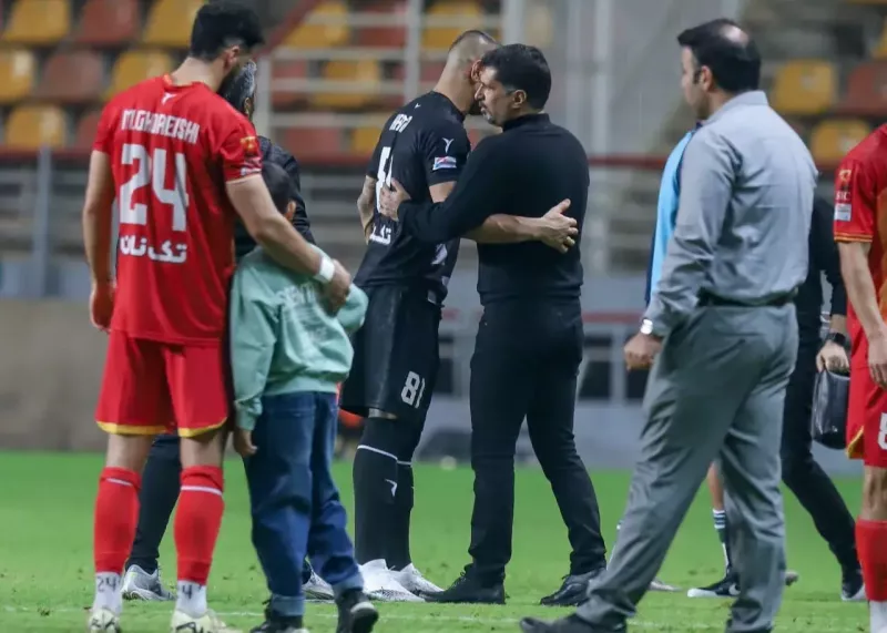 همدردی حامد لک با مربی قدیمی (عکس)