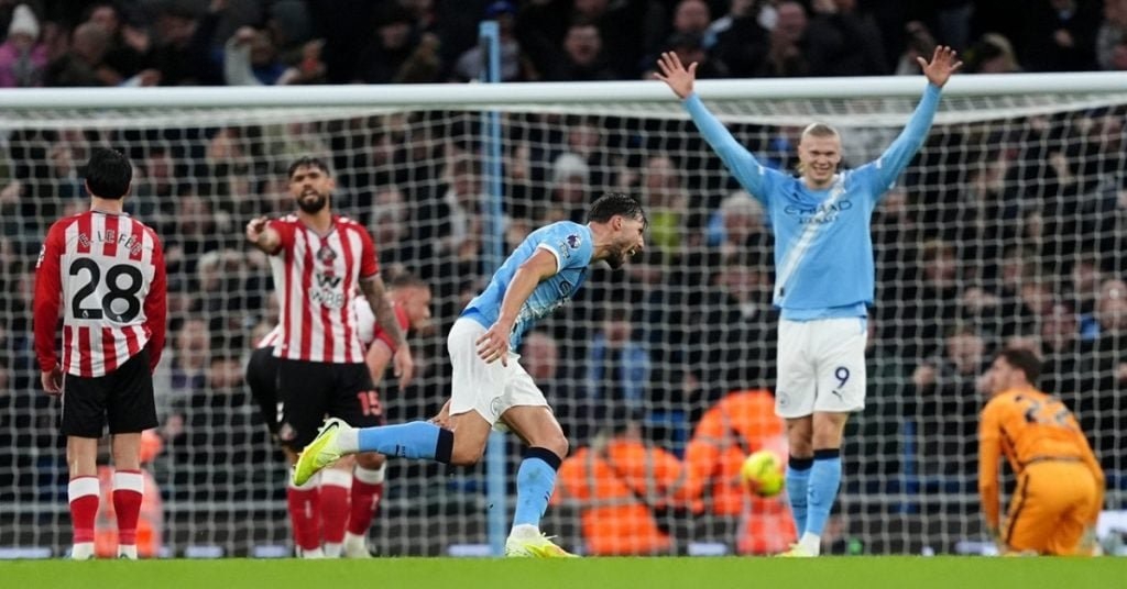 تصویری از رایان شرکی در حال بازی