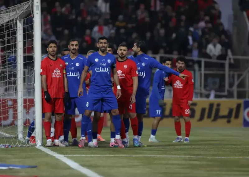 شجاع و یقهگیری از ندوهای تراکتور