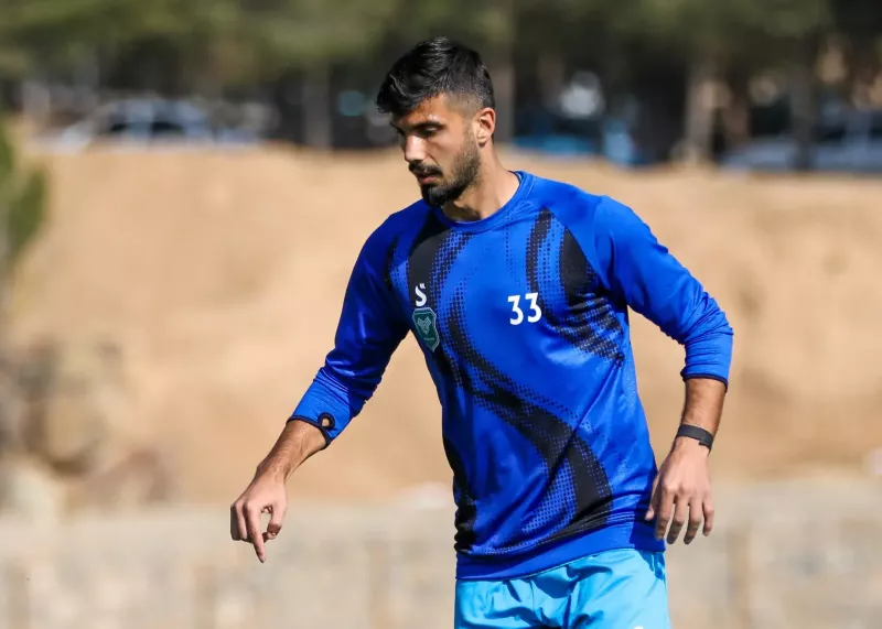 رحمتی مدافعانش را از دست داد