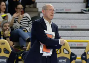 پیاتزا در میلان تار و مار شد