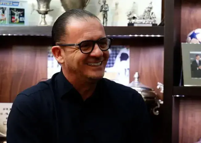 حریفان رئال مثل کوسه برای بوی خون میآیند!