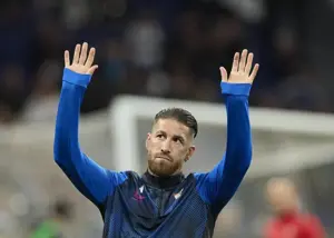 همه از حرکت راموس شگفت‌زده شدیم