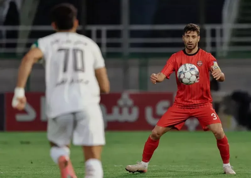 زیباترین سر لیگ روی تیر افقی نشست!