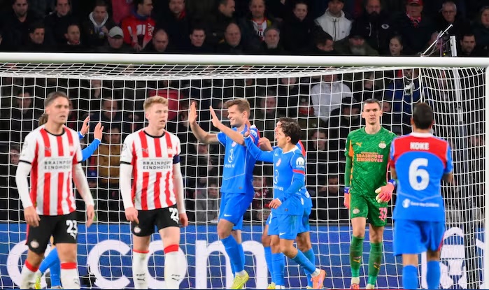 کری‌خوانی جالب مربی نروژی‌ها در قلب مادرید