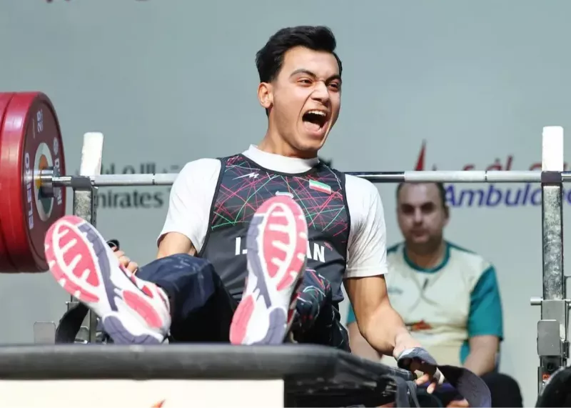 هت تریک طلایی پاراوزنه برداری با درخشش رشیدی