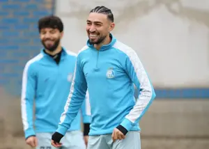 منیر نمایش لرزان در دربی را جبران میکند