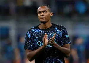 مضحکترین پنالتی سال را به لیورپول دادیم