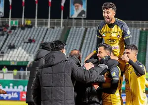 با عبور از پرسپولیس، سپاهان صدرنشین شد