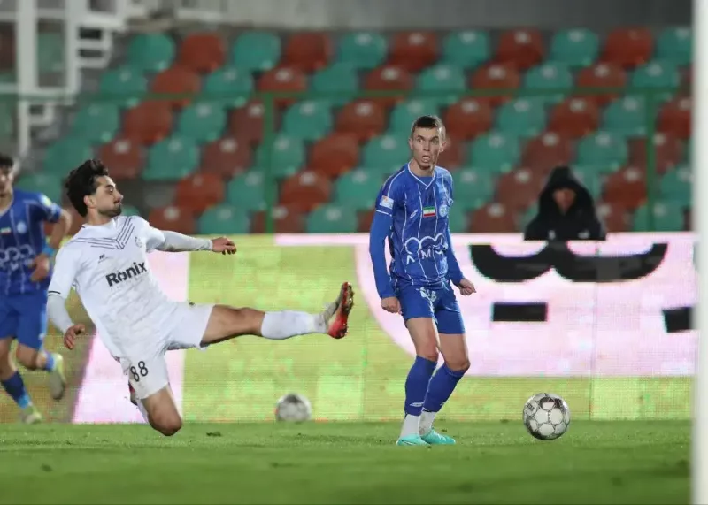 استقلال 1 _ ملوان 1: سوت پایان در میان اعتراض شدید