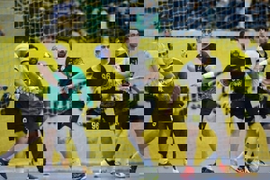 برتری تیم هندبال استقلال و صدرنشینی مس کرمان