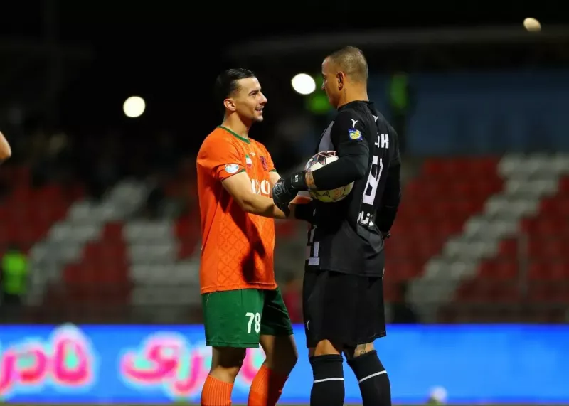 روز خاص حامد لک: کلینشیت در شهر خاطرهانگیز