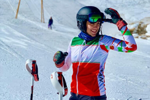 بازگشت زن اسکی باز‌ ایرانی چند سال بعد از پناهندگی