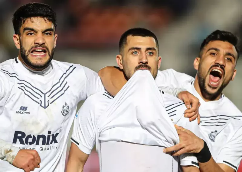 استقلال پس از ۵۳۳ دقیقه در جریان بازی گل خورد