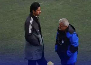 کنایههای تند و تیز مربی امید استقلال پس از دربی