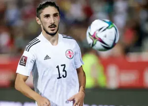 درخشش مدافعی که تا یک‌قدمی پرسپولیس آمد!