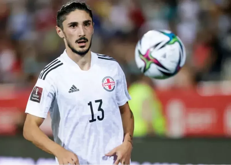 درخشش مدافعی که تا یک‌قدمی پرسپولیس آمد!