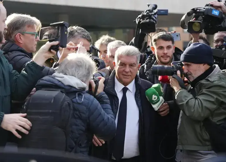 ادعای عجیب بارسا: گزارشها تهِ کمد مانده بود!