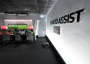 VAR از زیرزمین به زیر نور میآید!