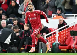 صلاح پا به توپ شد: از دقیقه 25!