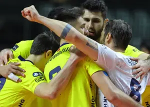 زور ستاره ایرانی به فنرباغچه بدون انگاپت هم نرسید