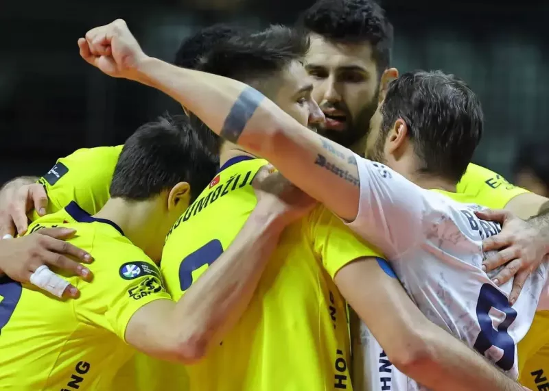 زور ستاره ایرانی به فنرباغچه بدون انگاپت هم نرسید