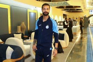 پایان حواشی مدافع خبرساز استقلال (عکس)