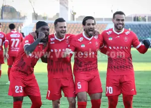 گزارش زنده: پرسپولیس 1- آلومینیوم ۰