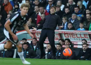 کونته سر بزنگاه صدر را به میلانیها تعارف زد