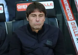 کونته: نتوانستیم کشتی را در طوفان هدایت کنیم