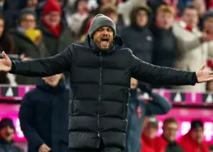 کمپانی: در روز خوبمان باید ۴ گل بیشتر میزدیم