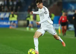 فقط یک اشتباه: نمایش خیرهکننده پدیده رئال