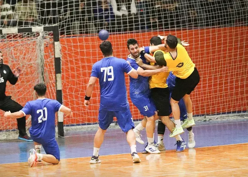 نبرد حساس آبی ها و نارنجی ها در لیگ هندبال