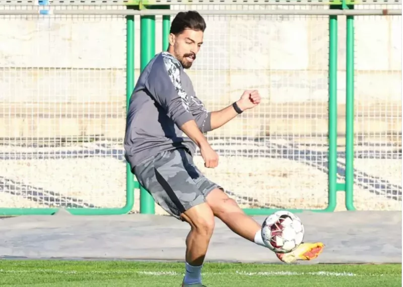 مهاجم استقلالی آماده بازگشت به میادین (عکس)