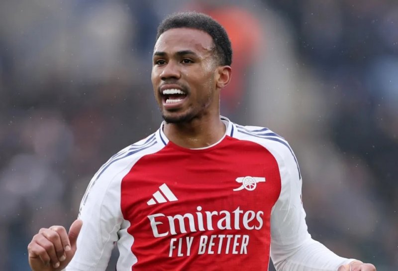 خون جلوی چشم مدافع مصدوم آرسنال را گرفت!