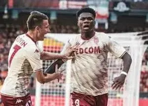 ستاره رئال مادرید یک پاس سالم هم بلد نیست!